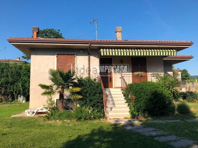 Casa in vendita a Affi, Veneto