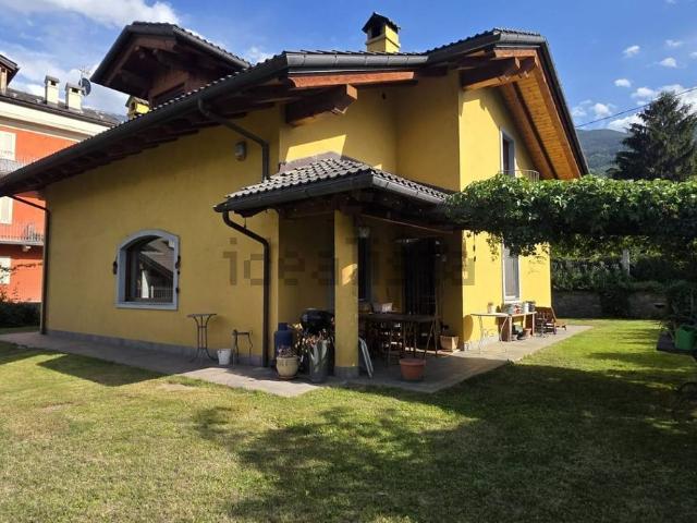Casa in vendita a Tzamberlet, Charvensod