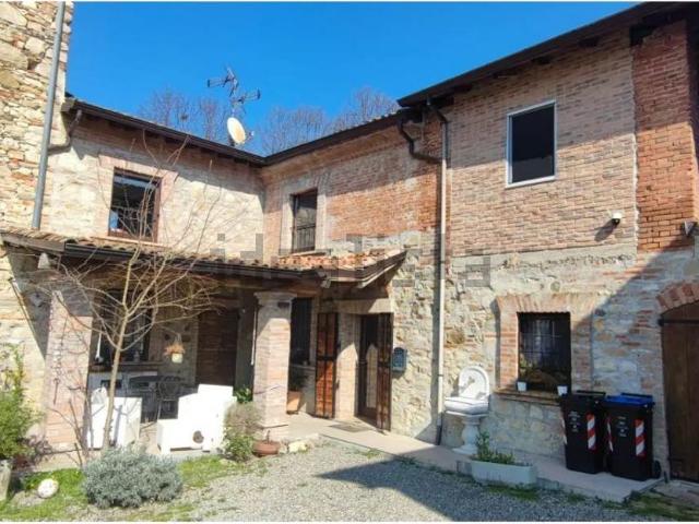 Casa in vendita a Agazzano