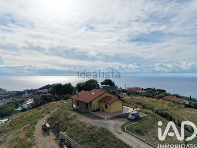 Casa in vendita a Poggi Superiore, Imperia