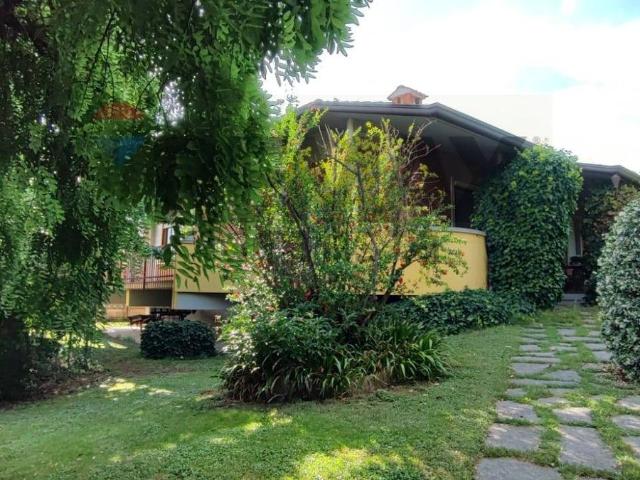 Casa in vendita a Calvenzano, Bergamo