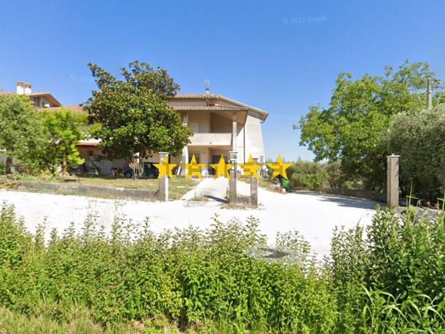 Casa in vendita a Santa Maria Nuova, Ancona