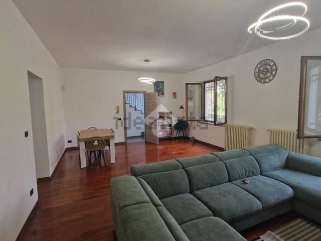 Casa in vendita a Corbetta, Milano