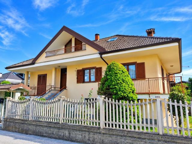 Casa in vendita a Borgo San Dalmazzo, Cuneo