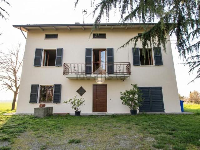 Casa in vendita a Montechiarugolo, Reggio Emilia