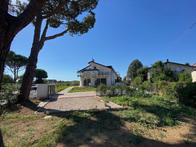 Casa in vendita a Riccione, Reggio Emilia