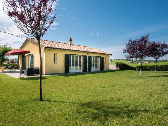 Casa in vendita a Monsigliolo, Cortona