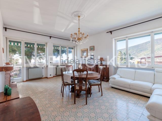 Casa in vendita a Borghetto Santo Spirito, Liguria