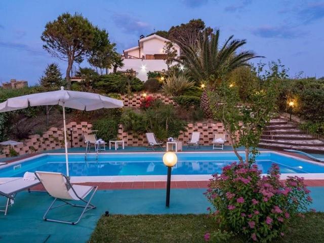 Casa in vendita a Ortona, Abruzzo