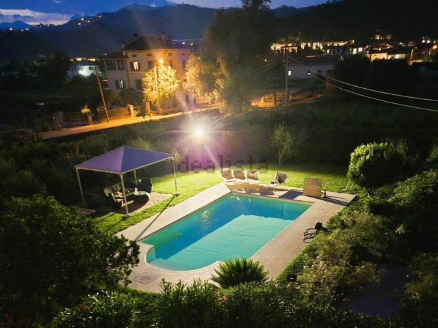 Casa in vendita a Massarosa, Toscana