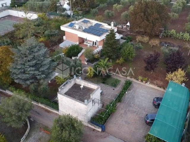 Casa in vendita a Locorotondo, Bari