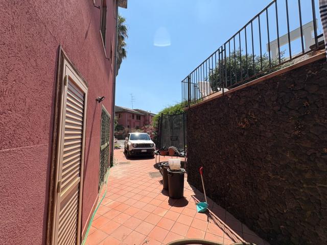 Casa in vendita a San Giovanni La Punta, Sicilia