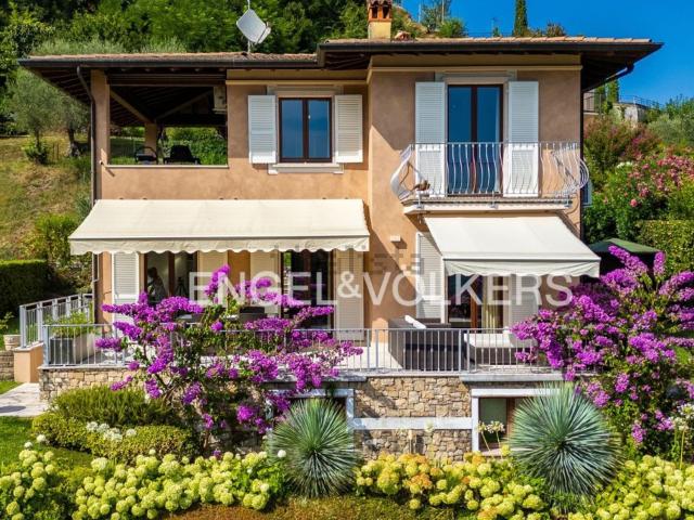 Casa in vendita a Comunità Montana Parco Alto Garda bresciano, Gardone Riviera