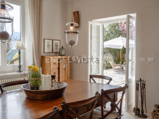 Casa in vendita a Carro, Liguria