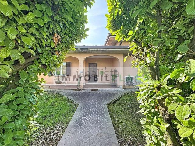 Casa in vendita a San Zeno Naviglio, Lombardia