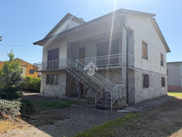 Casa in vendita a Verrua Po, Lombardia