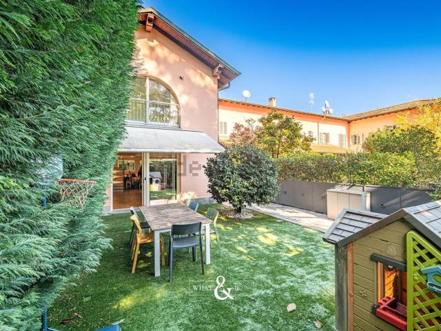 Casa in vendita a Cazzaniga, Monza