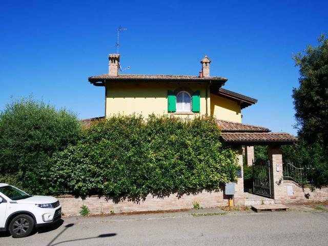 Casa in vendita a Unione dei comuni del Frignano, Serramazzoni