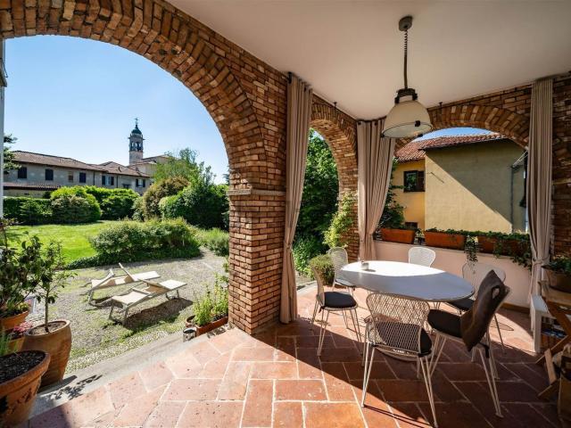 Casa in vendita a Cassina Mariaga, Erba