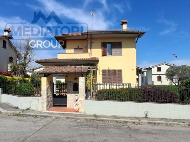 Casa in vendita a Poggio A Caiano, Toscana