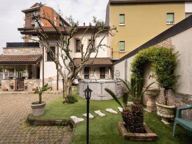 Casa in vendita a Zona Omogenea Milano Nord, Cinisello Balsamo