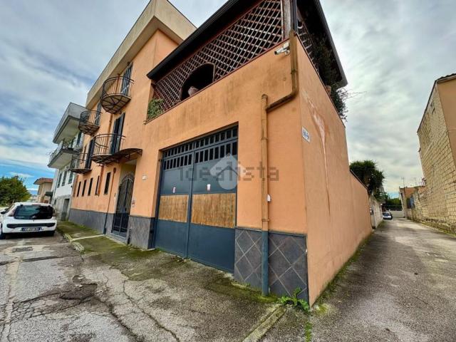 Casa in vendita a Caivano, Campania