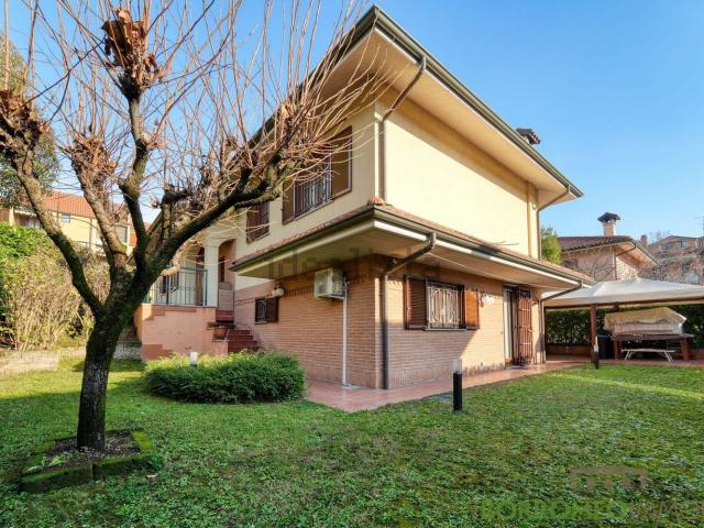 Casa in vendita a Bettola, Peschiera Borromeo