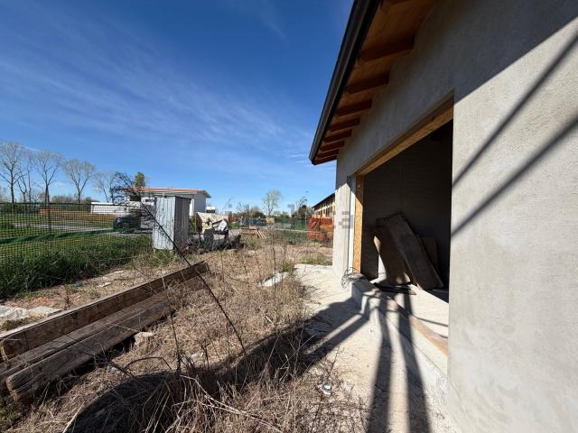 Casa in vendita a Unione Comuni Basiano Masate, Masate
