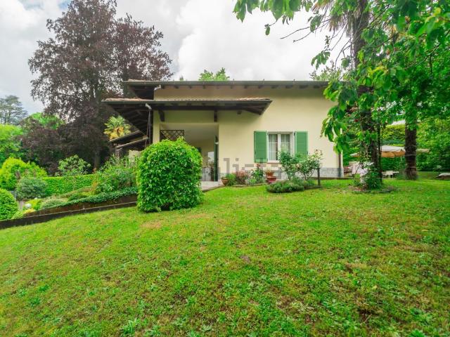 Casa in vendita a Velate, Varese