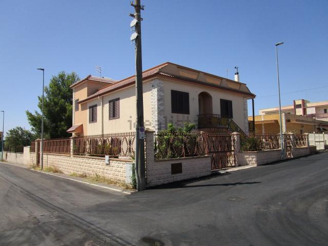 Casa in vendita a Statte, Taranto