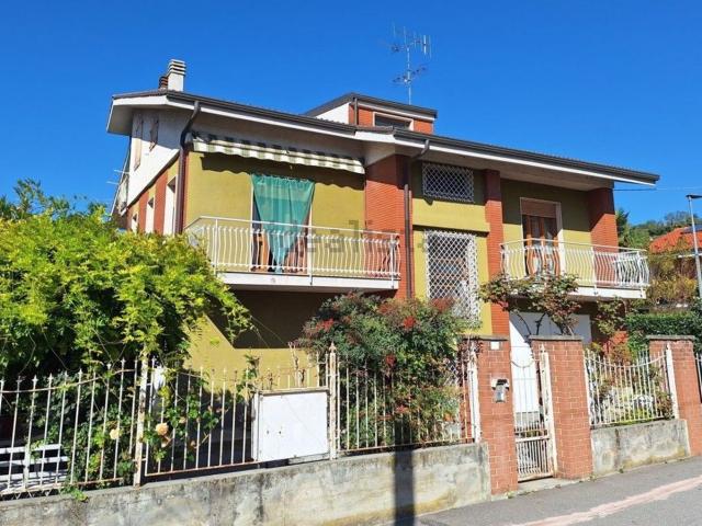 Casa in vendita a Cinzano, Santa Vittoria d'Alba