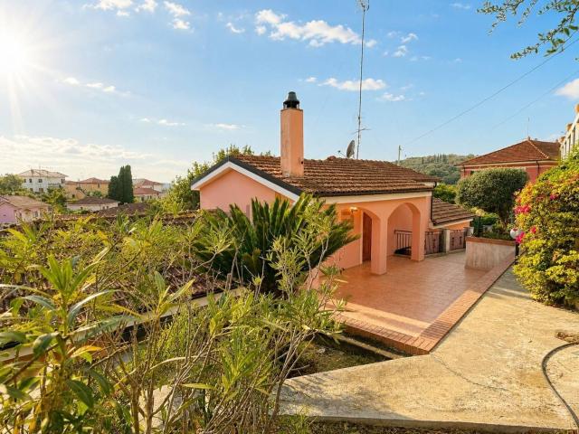 Casa in vendita a Artallo, Imperia