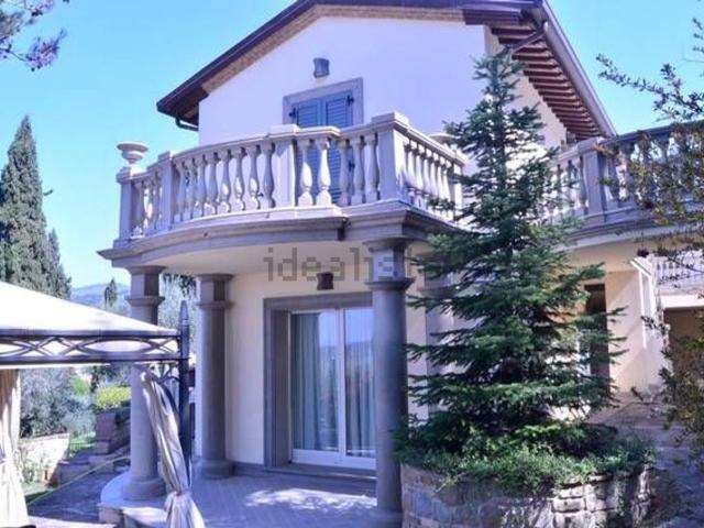 Casa in vendita a Passignano Sul Trasimeno, Umbria