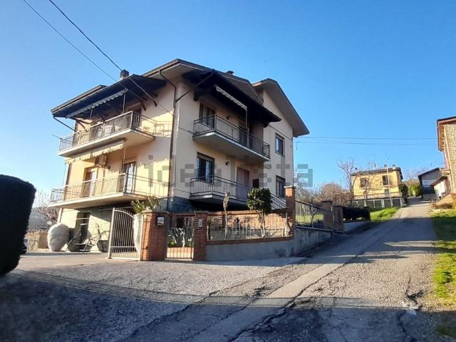 Casa in vendita a Alta Val Tidone, Trevozzo