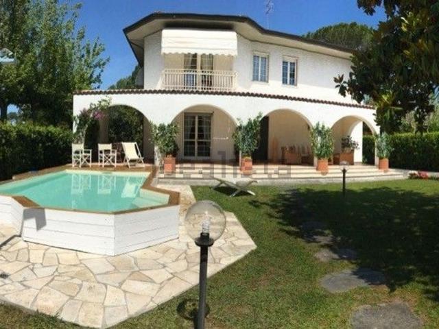 Casa in vendita a Caranna, Forte Dei Marmi