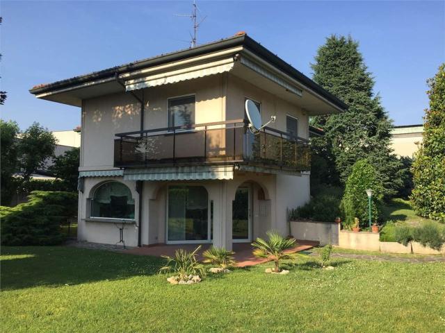 Casa in vendita a Urgnano, Lombardia