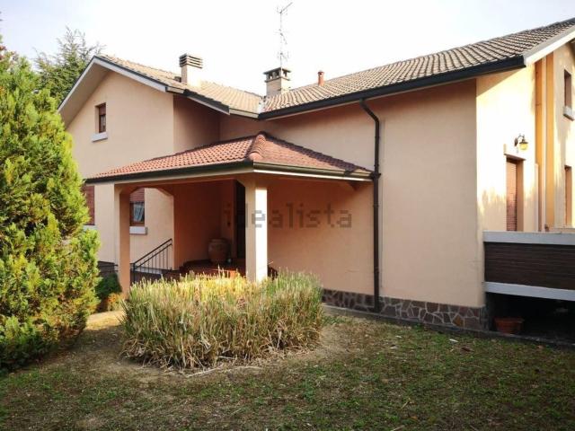 Casa in vendita a Casteggio, Lombardia
