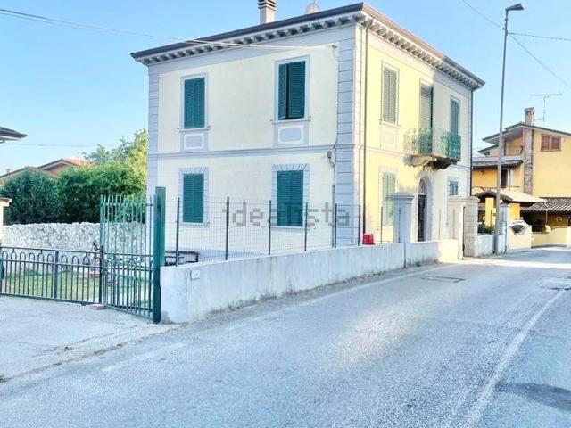 Casa in vendita a Massarosa, Toscana