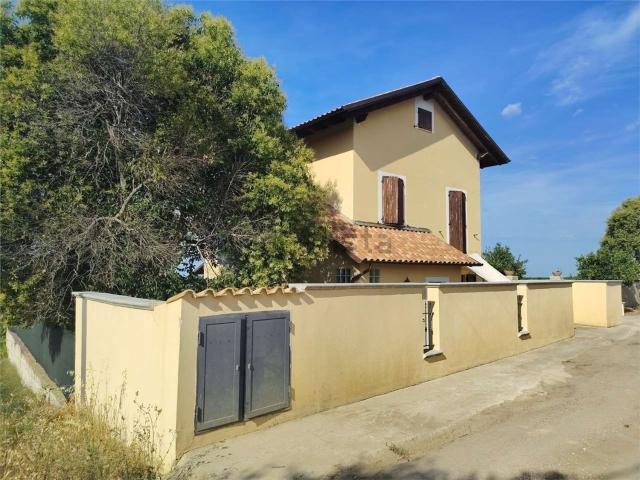Casa in vendita a Ortona, Abruzzo