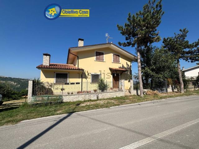 Casa in vendita a Scapriano, Teramo
