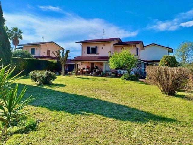 Casa in vendita a Carraia, Camaiore