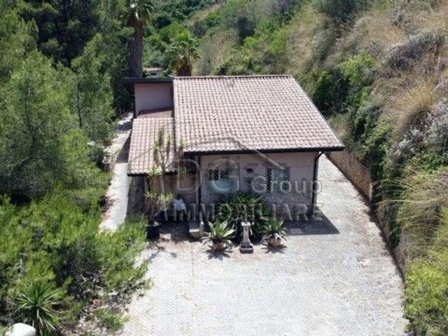 Casa in vendita a Alcamo, Sicilia
