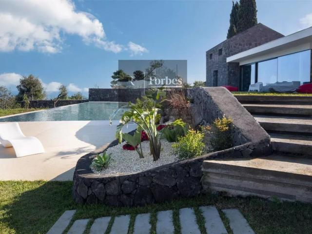 Casa in vendita a Valverde, Sicilia
