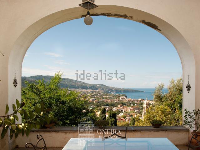 Casa in vendita a Meta, Campania