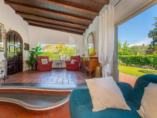 Casa in vendita a Viagrande, Sicilia