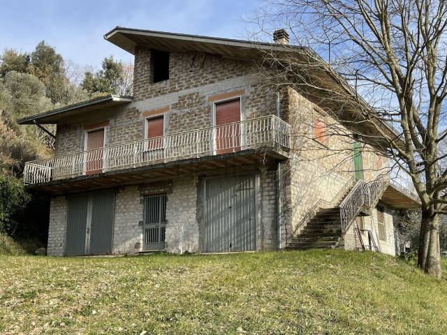 Casa in vendita a Colle San Magno, Lazio