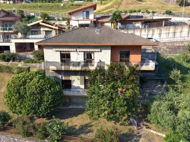 Casa in vendita a Piazza, Sovere
