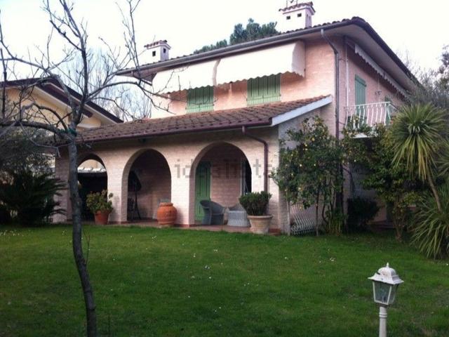 Casa in vendita a Caranna, Forte Dei Marmi