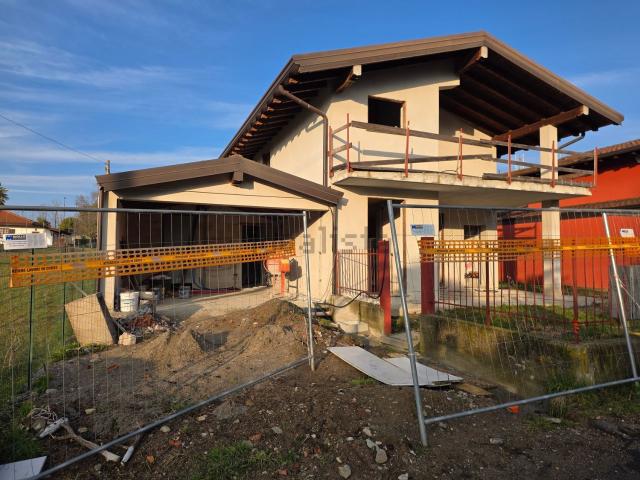 Casa in vendita a Piemonte, Novara