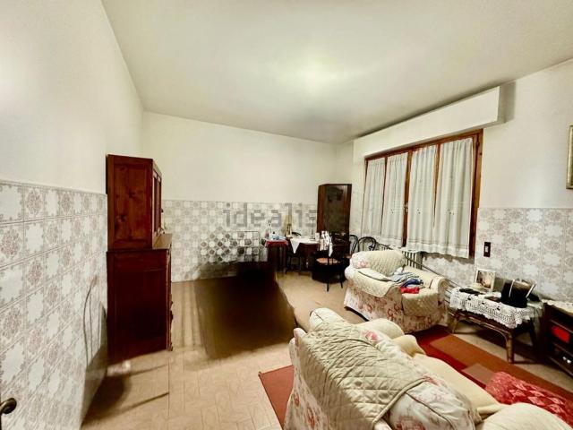 Casa in vendita a Carmignano, Comeana